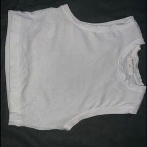 White tank size small